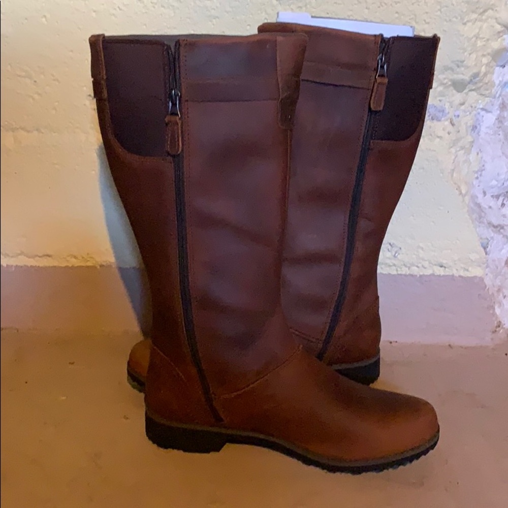 Size 10 leather riding boots